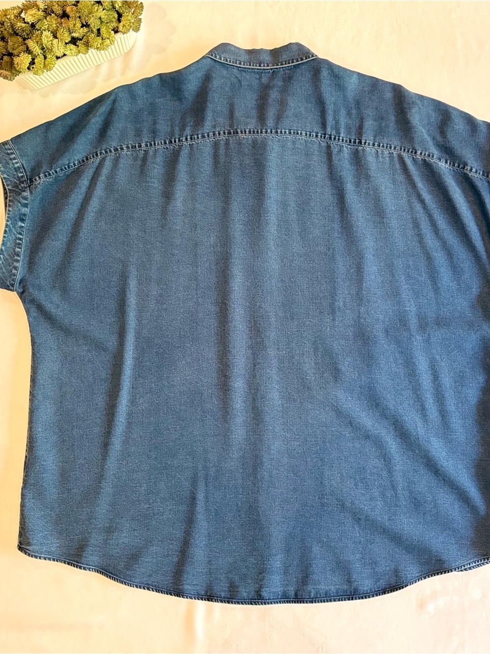 Soft Surroundings Je Veux TENCEL Navy Denim Short-Sleeve Button-Front Tunic - Picture 3 of 8